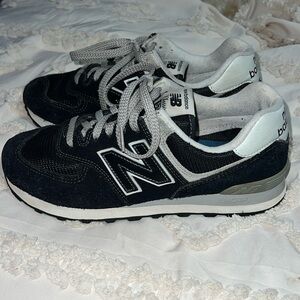 Women’s New Balance 574